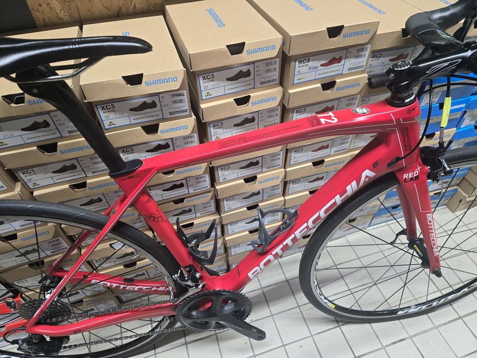 Bicicleta de carbono com dura ace