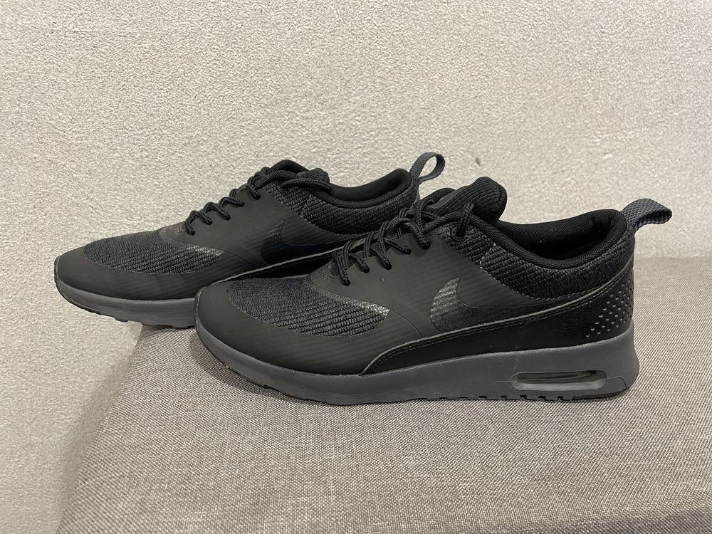 Кросівки Nike в чорному кольорі