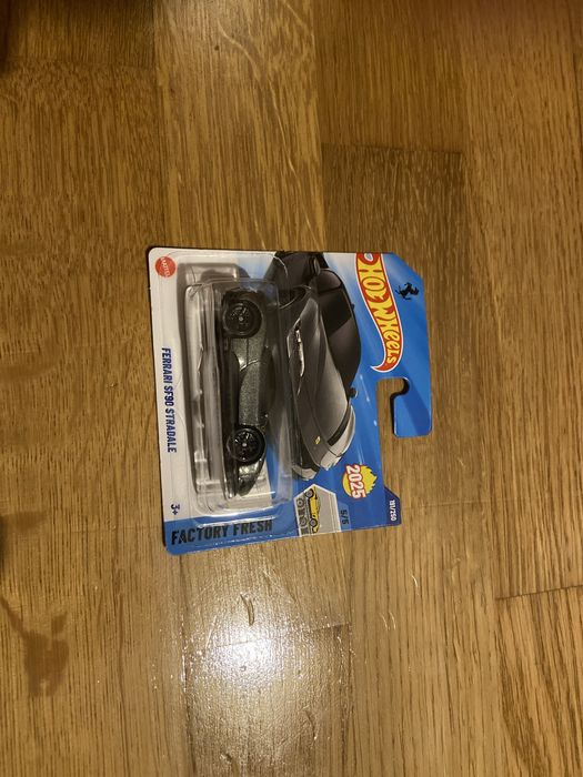 Ferrari SF90 Stradale Hotwheels