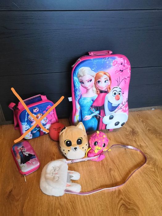 Zestaw podróżny Frozen walizka na kółkach zabawki torebka miś Ryś tani