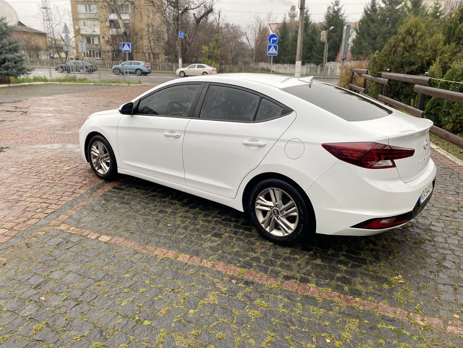Hyundai Elantra модель 2019 випуск  10 місяць 2018