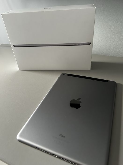 IPad  32 GB 6 generacji WI-Fi+ Cellular