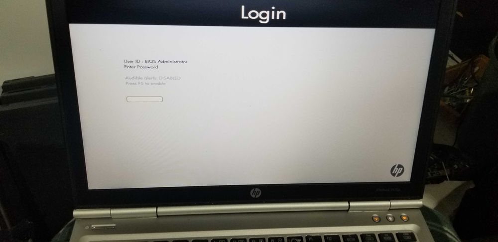 Ноутбук HP 2560p I5-2540/2Gb