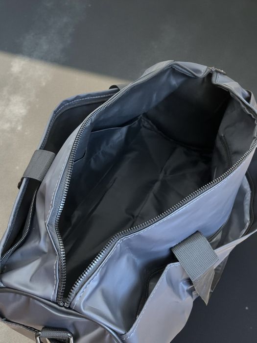 Спортивна сумка чорна, водонепроникна, середній розмір