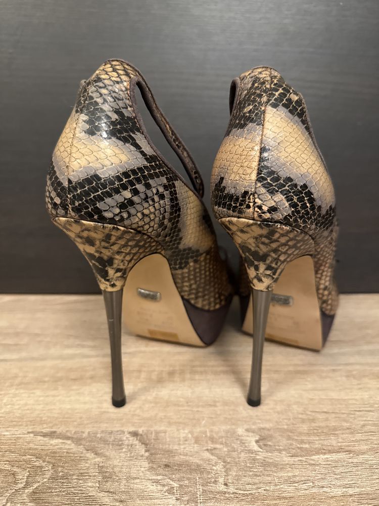 Szpilki wężowe czółenka open toe 39 skórzane