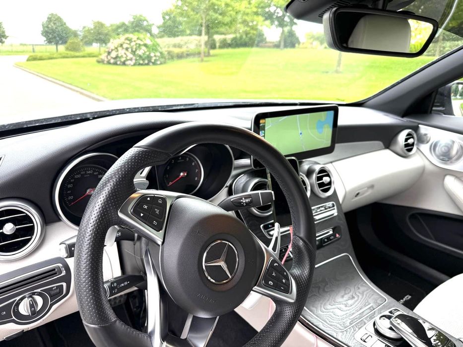 Wyjątkowy Mercedes c300 AMG edycja