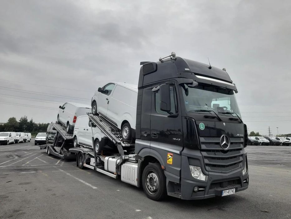 Mercedes-Benz Actros  Mercedes Benz Actros autotransporter LF5 FVG 420KM VDI2700