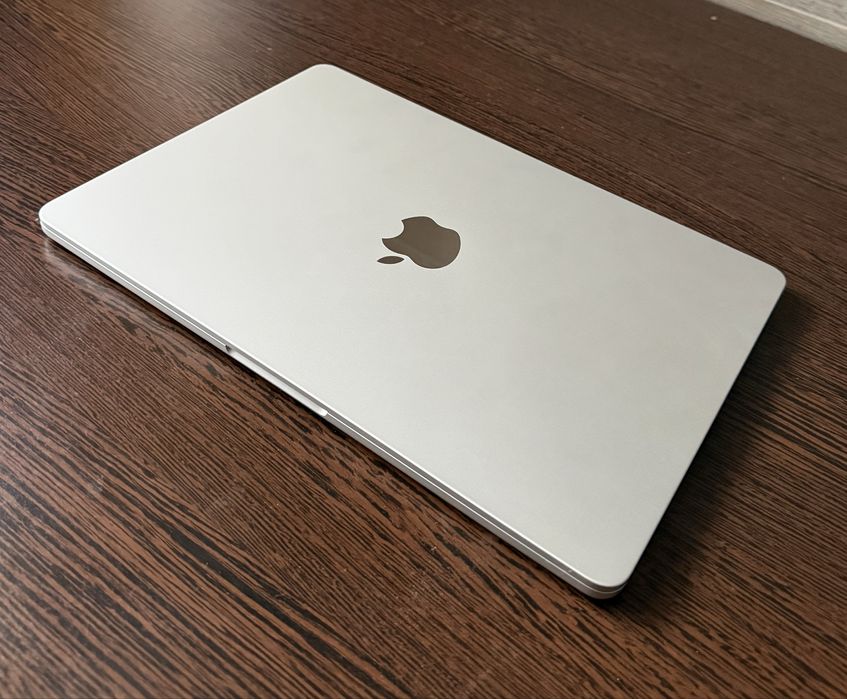 Офіційний MacBook Air M4 13”, 16/256GB, Silver (MW0W3UA/A), Київ