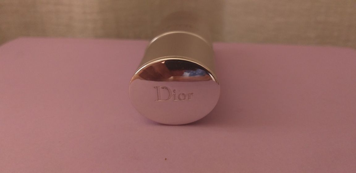 Dior Capture Totale. Крем проти зморшок та сиворотка для обличчя