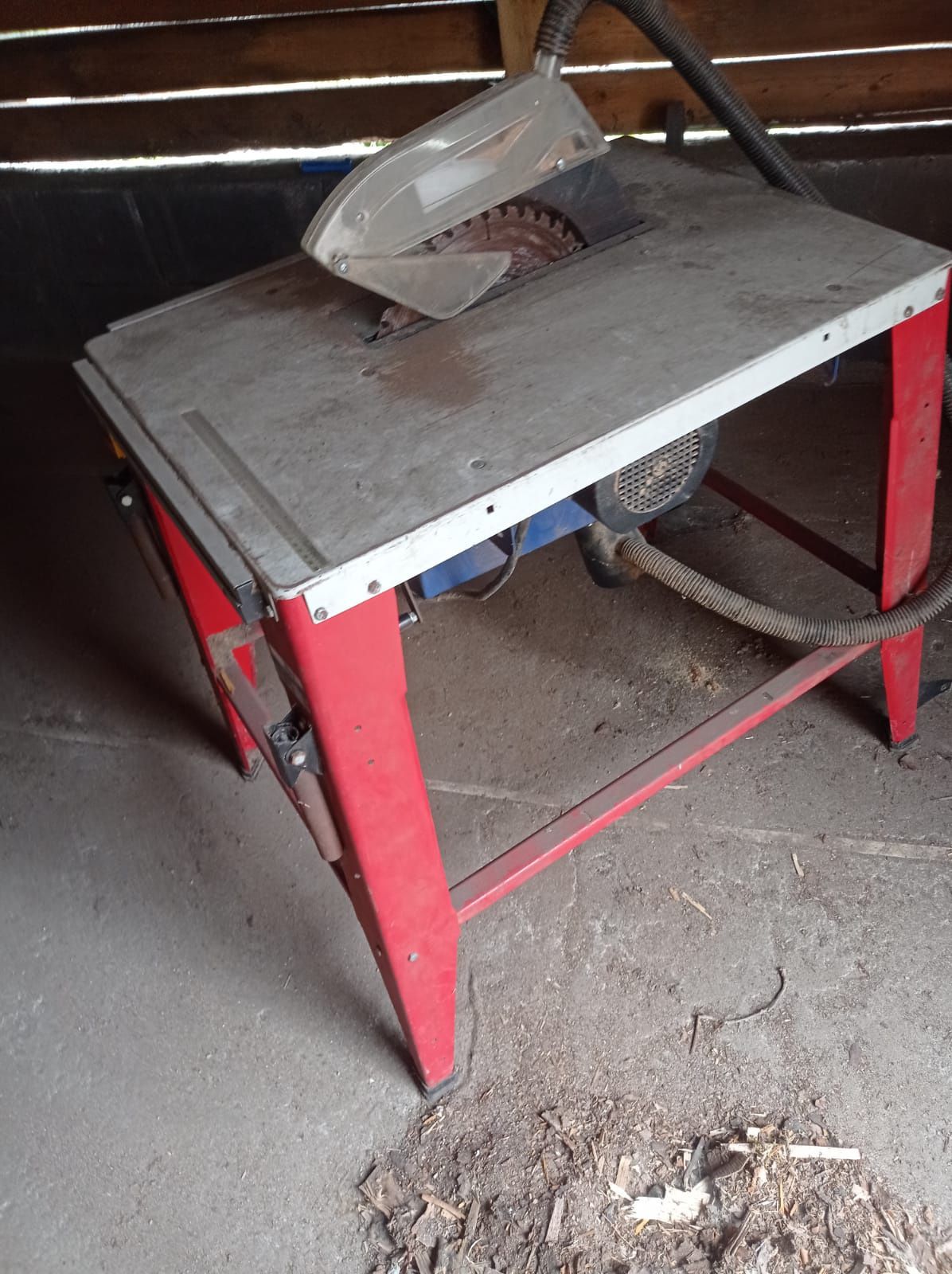 Pilarka stołowa DEDRA 2500 W