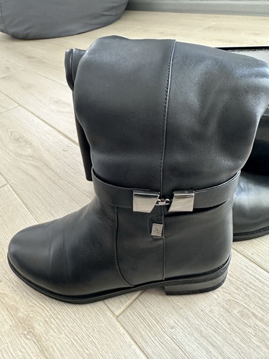 НОВІ зимові чоботи 37 розмір