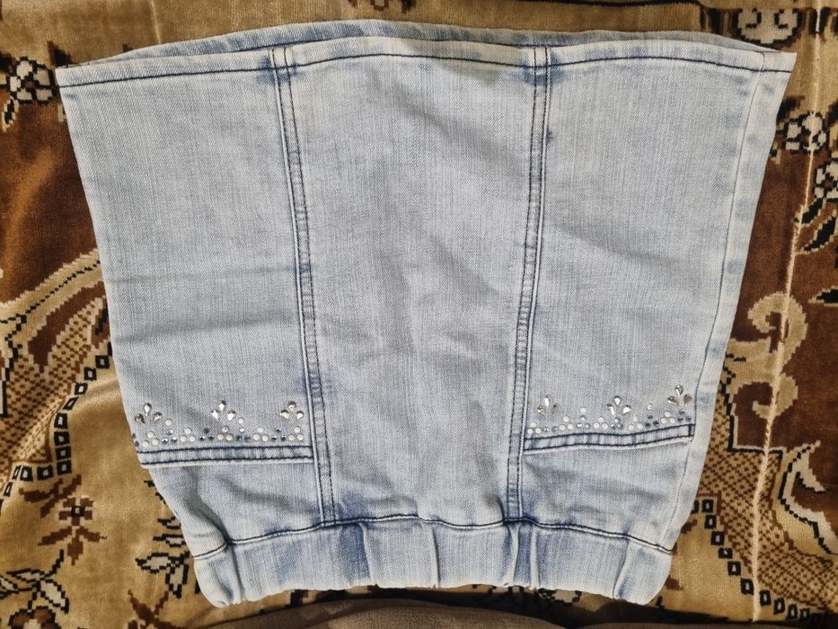 Продам  спідниці для дівчинки