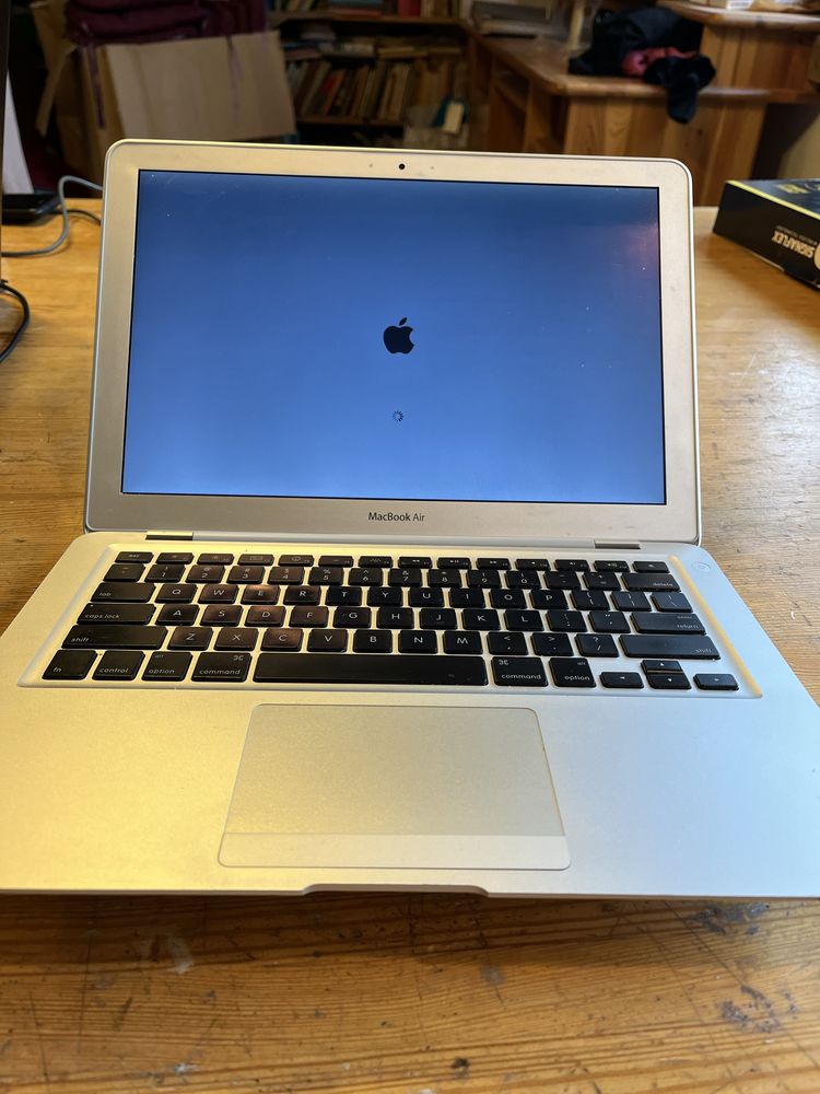 Laptop MacBook Air A1237 60gb