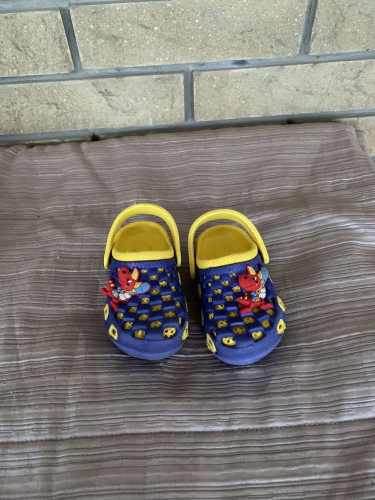 Crocs, дитяче літнє взуття Next