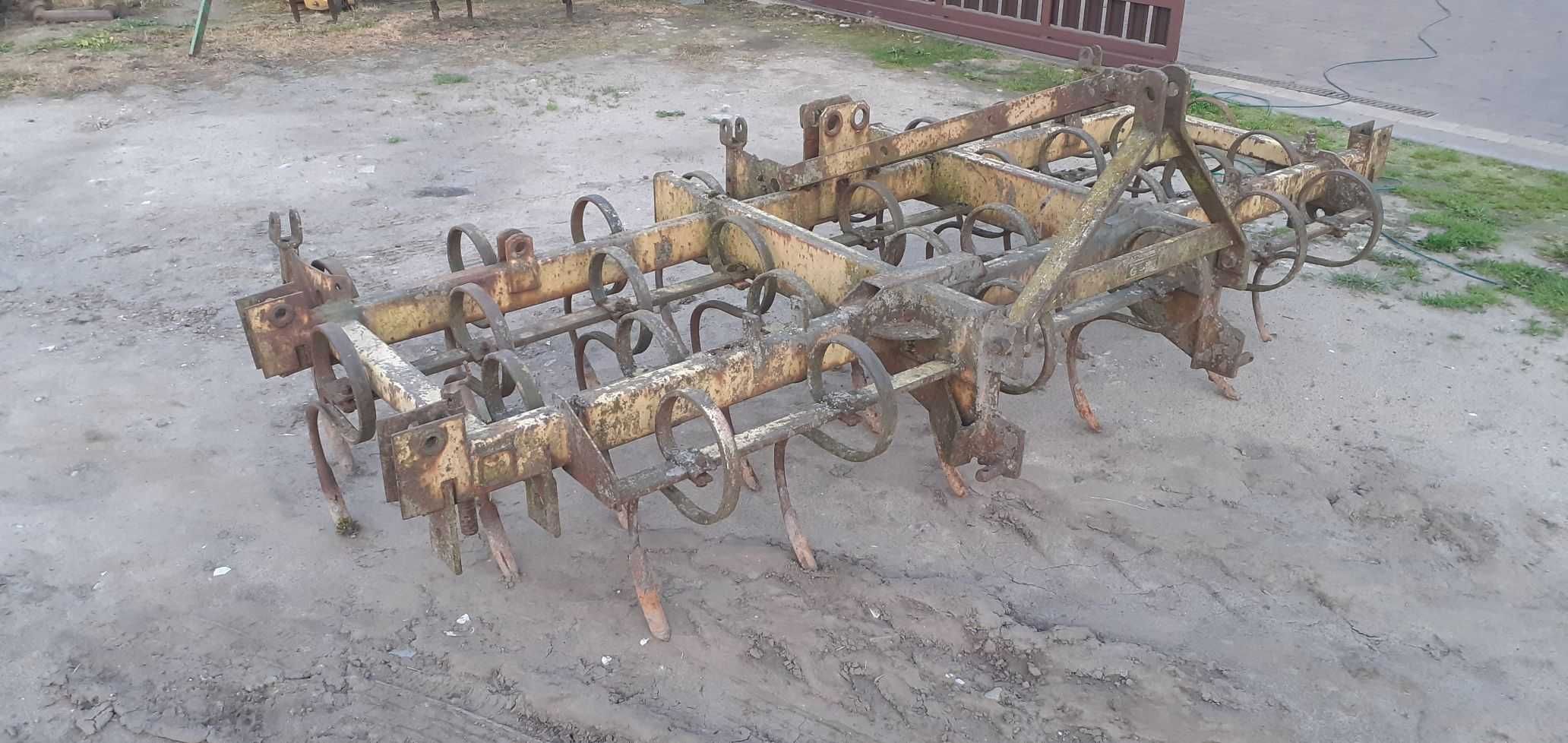 Agregat Uprawowy Kultywator Uprawka Wąska Dziabka