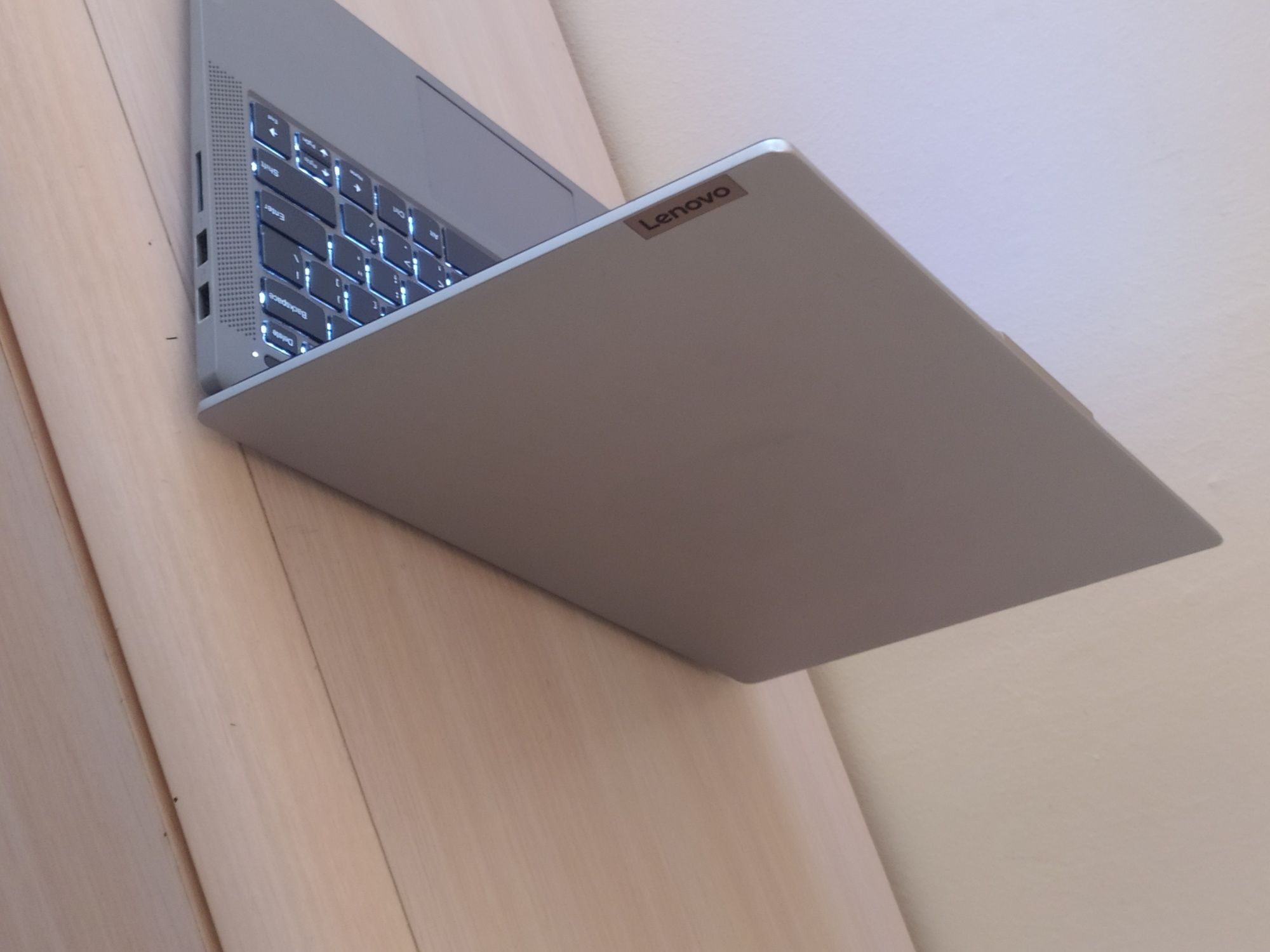 Laptop LENOVO Ideapad 5