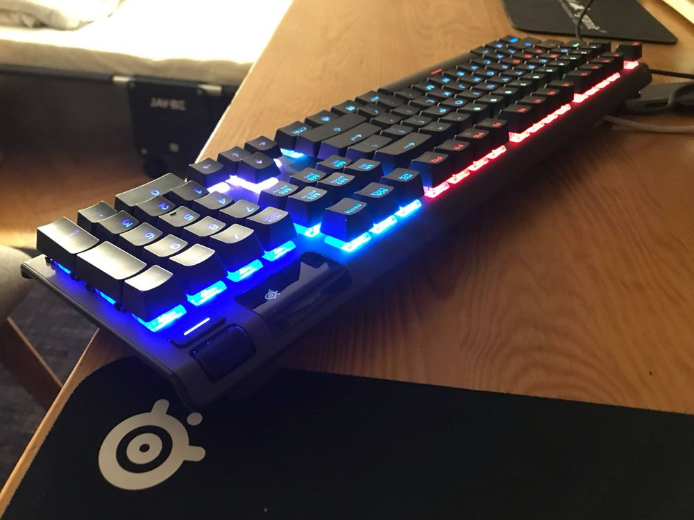 Klawiatura Steelseries apex 5