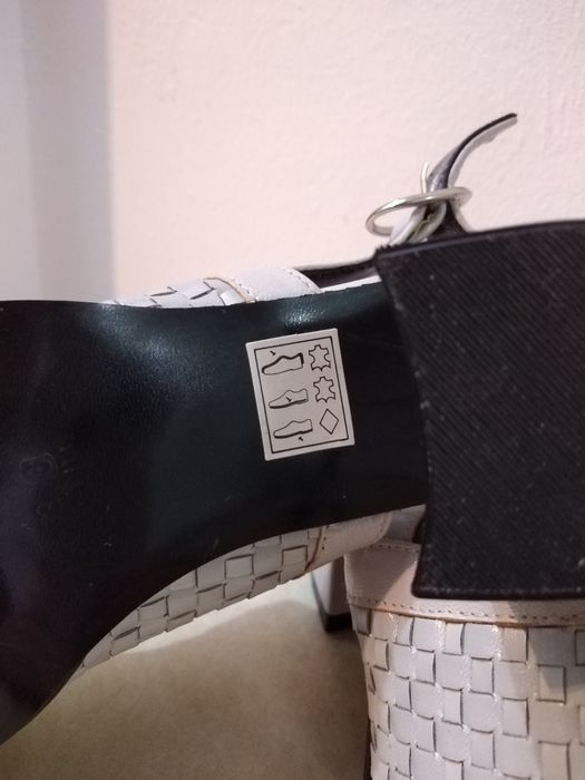 Sapatos de senhora (Novos)