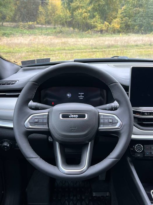 Jeep Compass 2024
II покоління (2nd FL)/MP  •  2.0T 9АТ (203 к.с.)  •