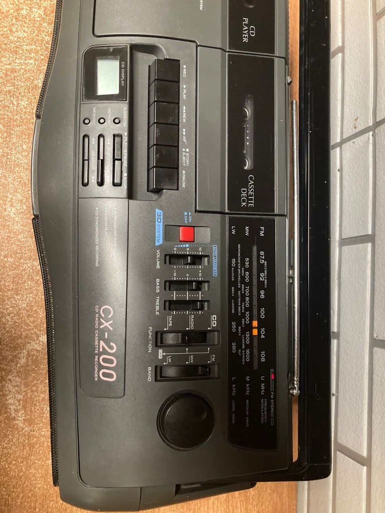 Radio Boombox HITACHI cx-200 3D X-bass