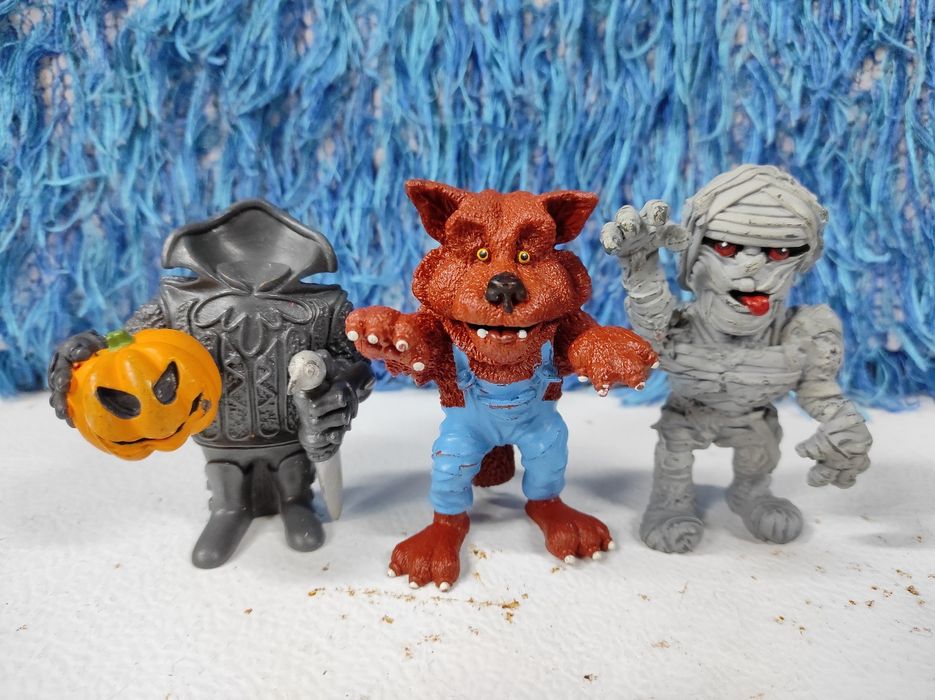 Monstros (Maia Borges)/ Kinas (Euro '04)/ Gil (Expo '98) (pvc/vintage)