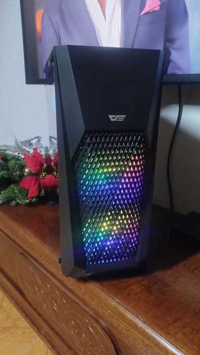 Komputer do gier Xenon 6290v4 16gb ram Radeon rx6600 8gb nvme 256.