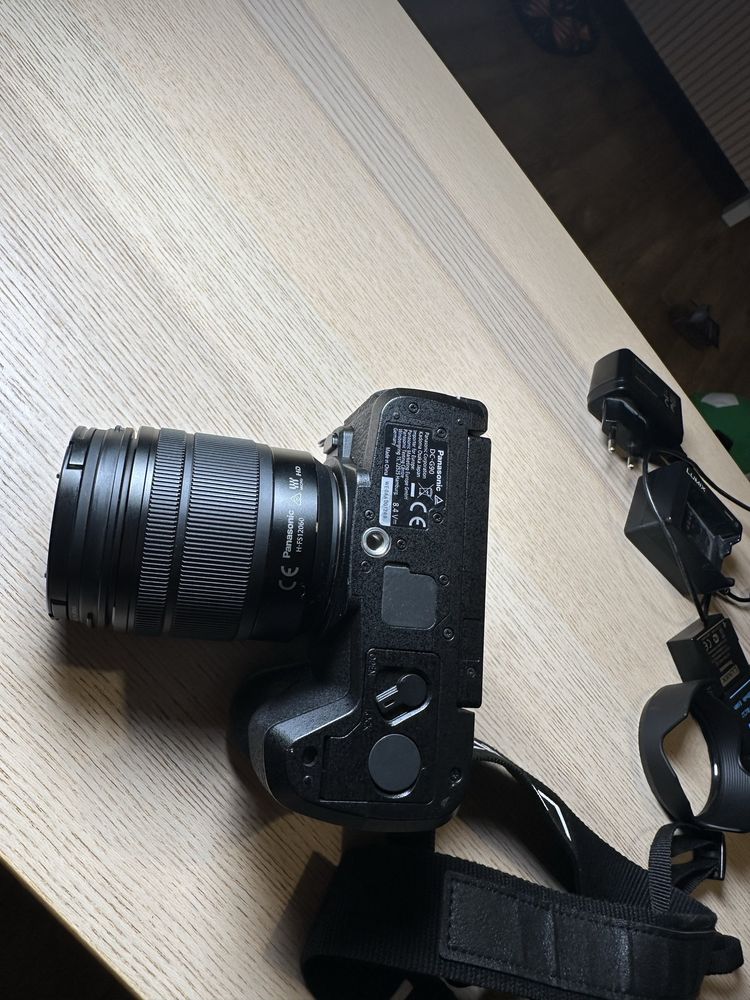 Panasonic Lumix DC-G90 i obiektyw 12-60