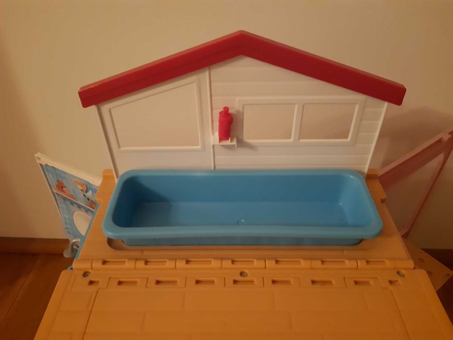Barbie Domek DVV47 z Lalką 2-piętrowy Dom SPA Łazienka Kuchnia Mattel