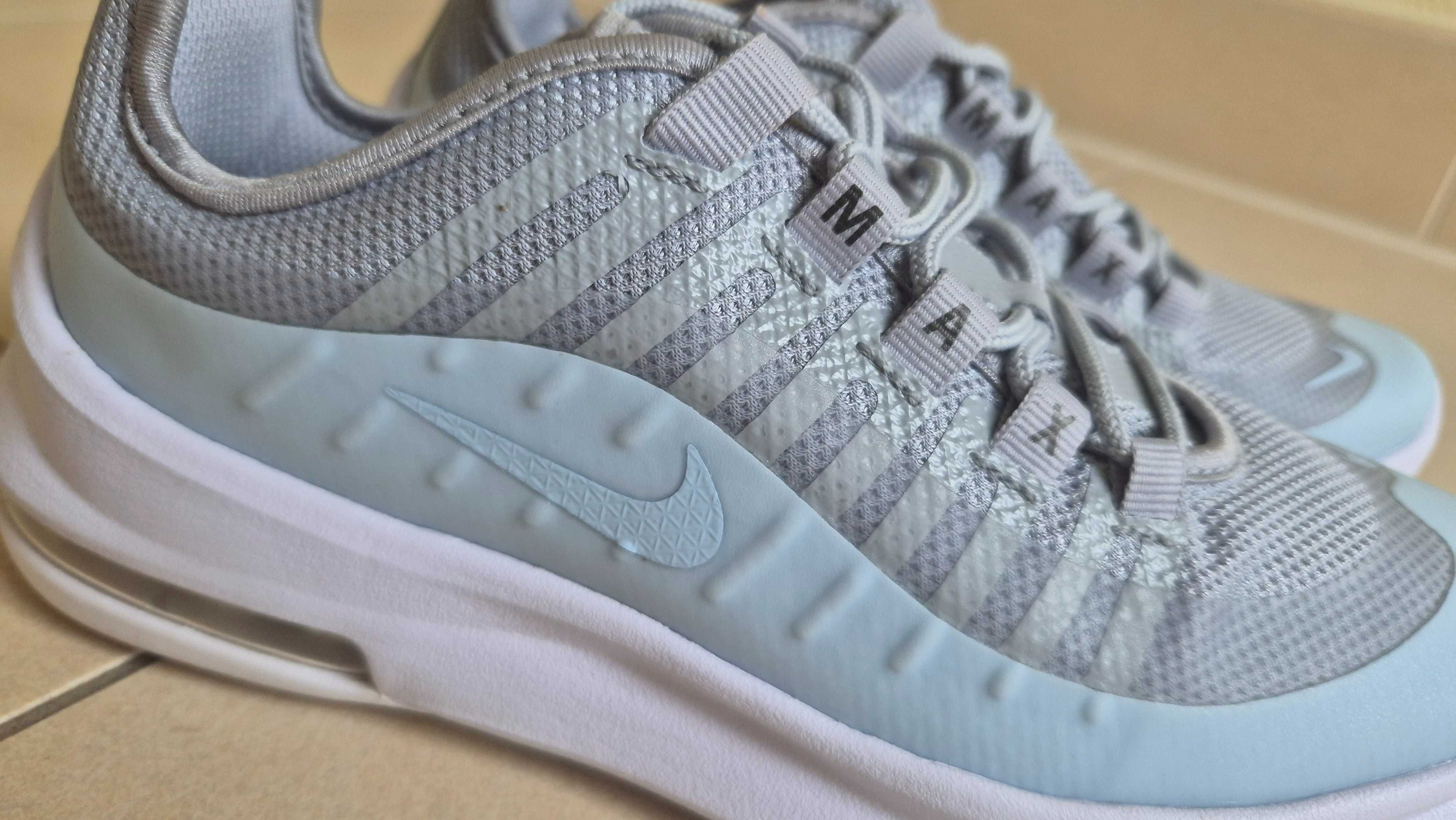 Buty Nike Air Max Axis rozm. 35.5