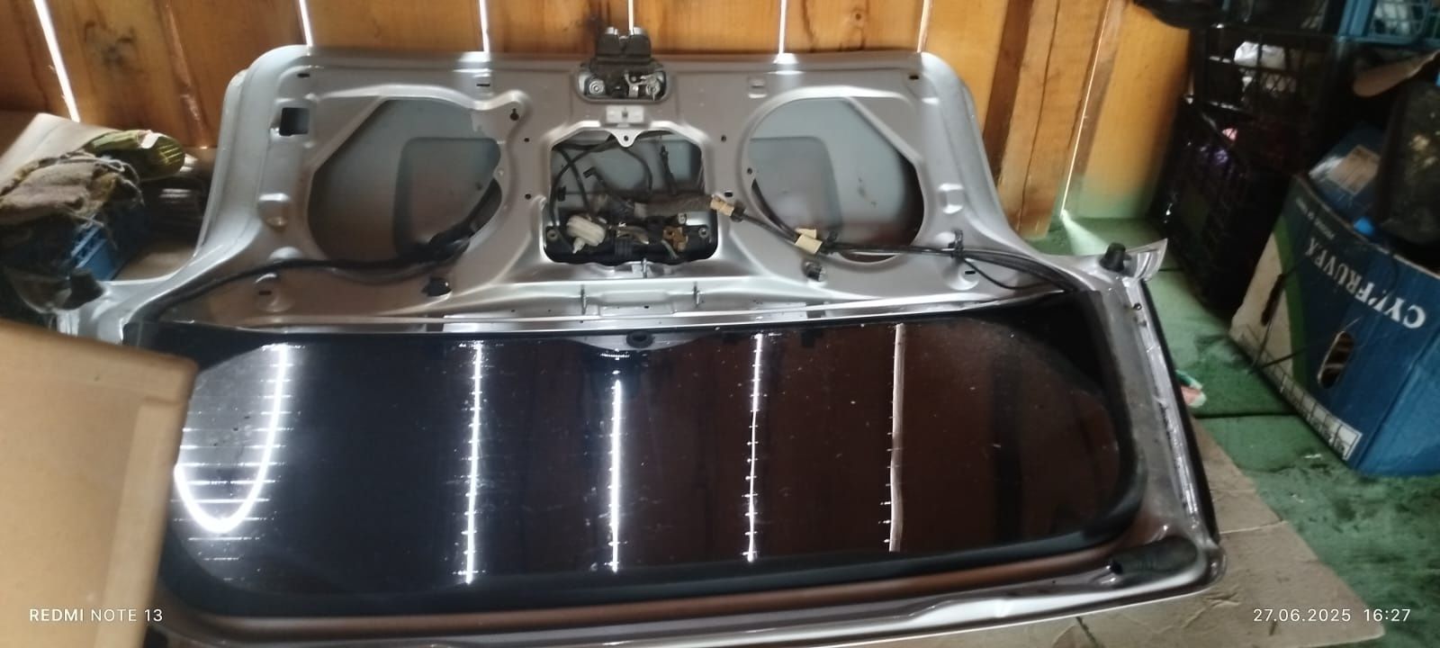 Продам авді а4 дверка багажника