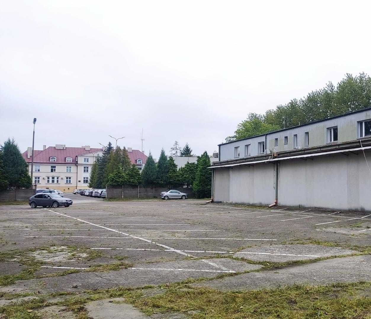 Budynek socjalno-biurowy z częścią magazynową - Wynajem