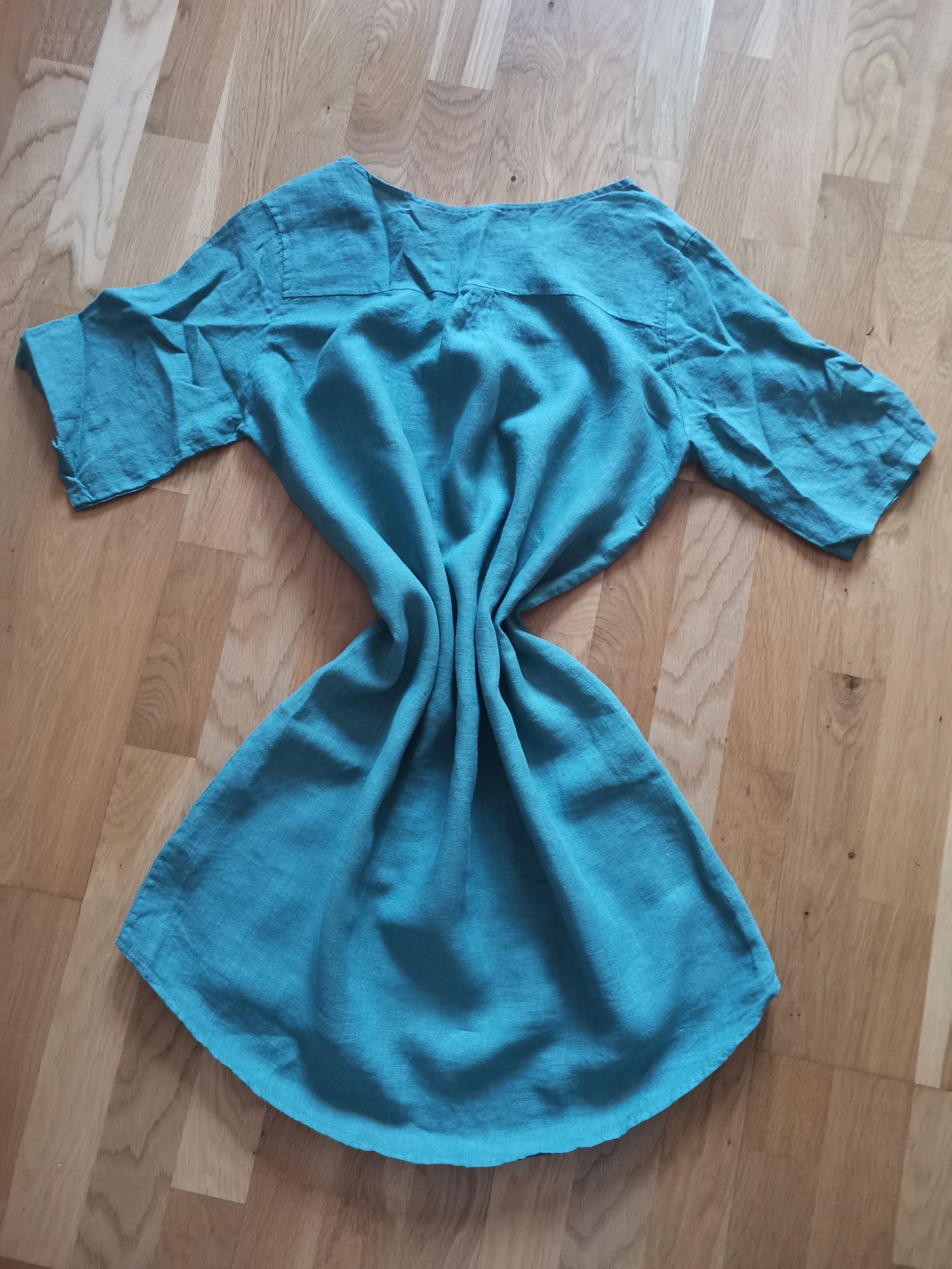 Zielona lniana sukienka oversize