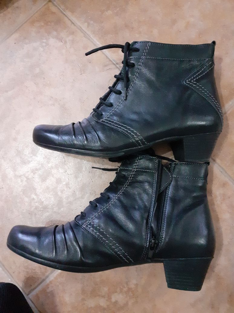 Sapatilhas, botas e sapatos n 39