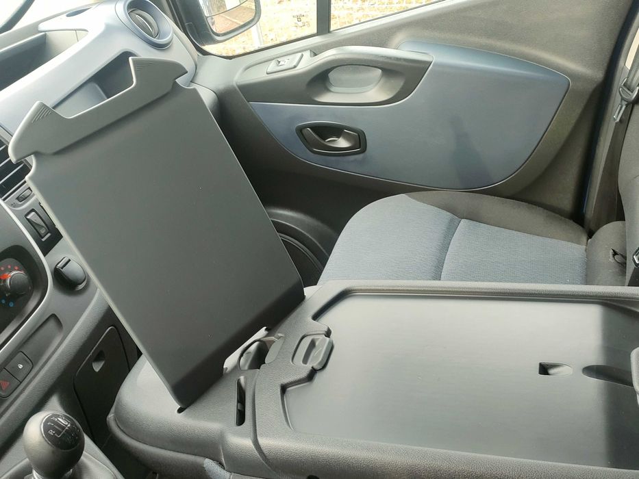 Opel Vivaro B 2014 rok