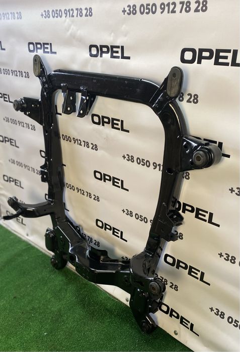 Подрамник передний балка передня Opel Astra H Zafira B