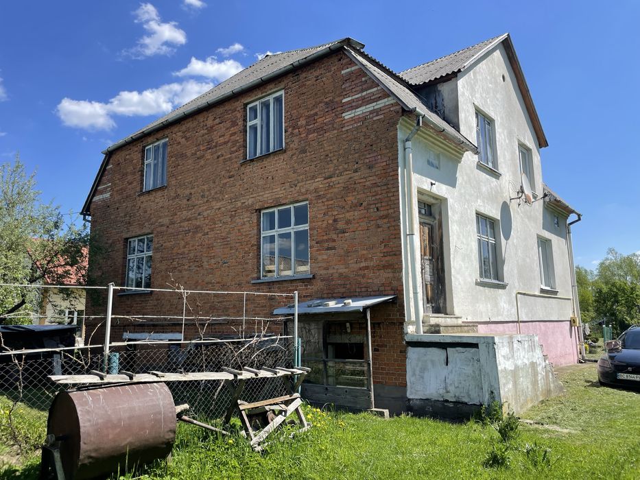 Будинок в Старому Самборі, дуплекс, 18 сот.землі