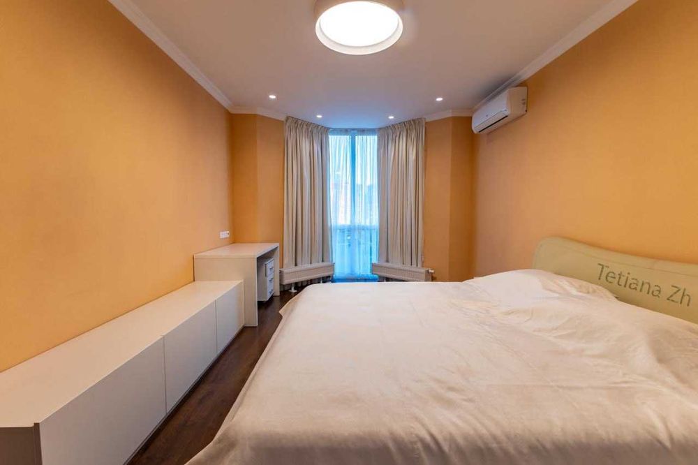 Простора і затишна квартира біля метро Лук’янівська