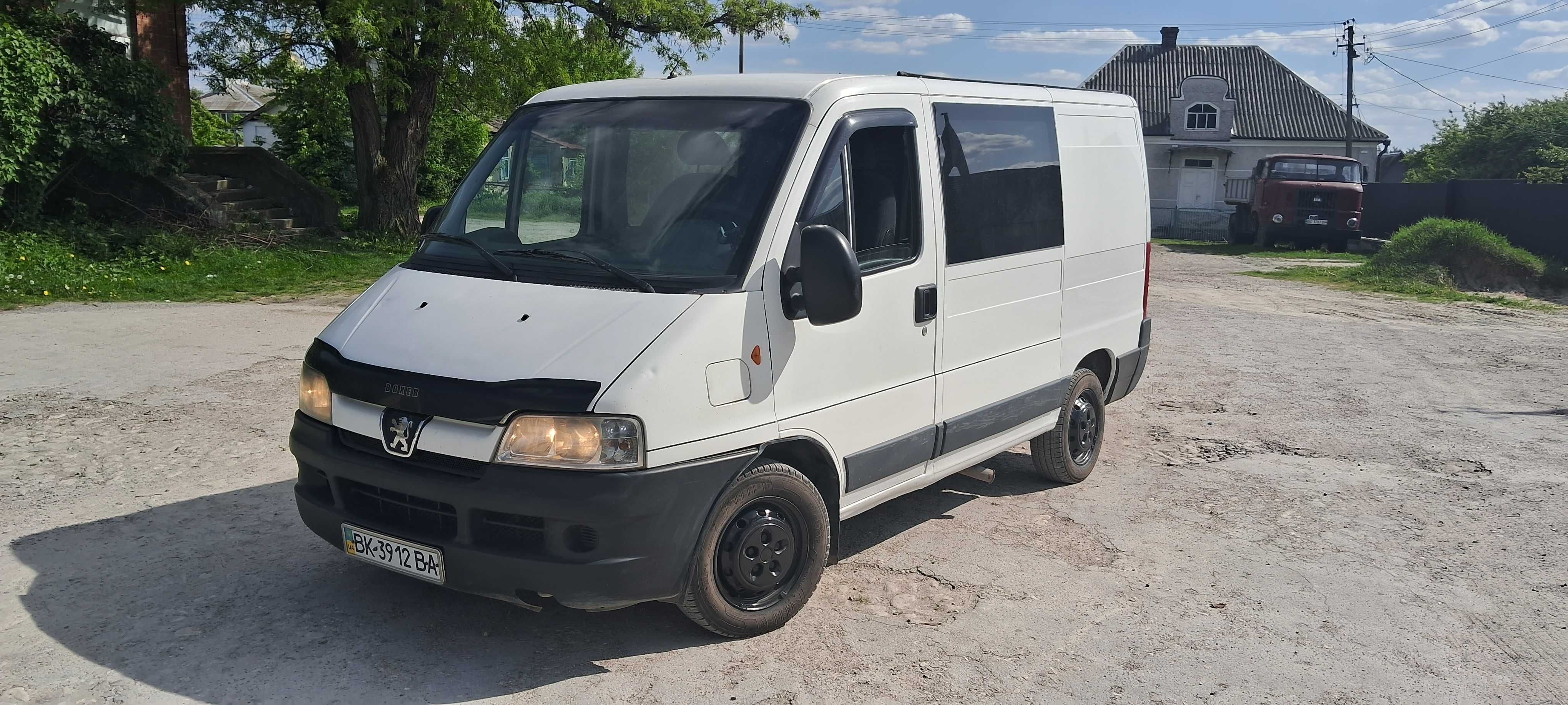 Peugeot Boxer 2.8 TDI пасажир в гарному стані вкланень не потребує