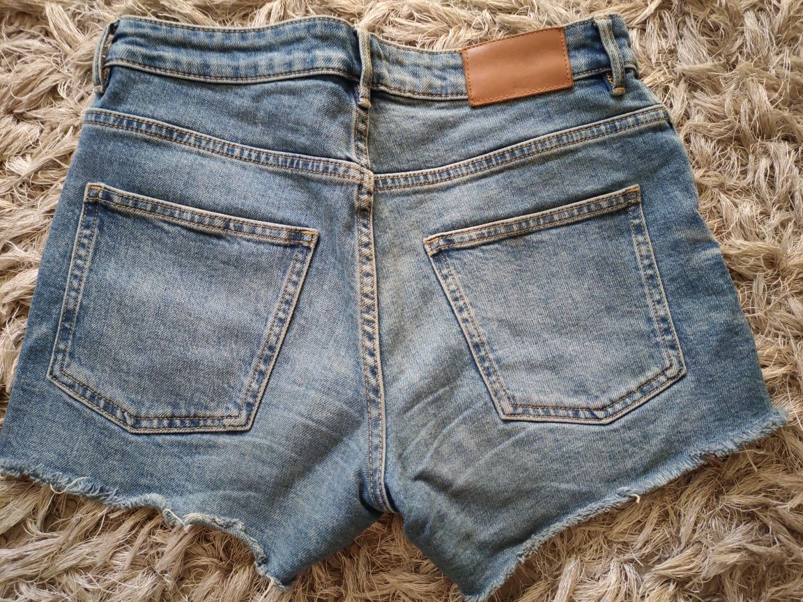 Krótkie spodenki jeansowe DENIM roz 36