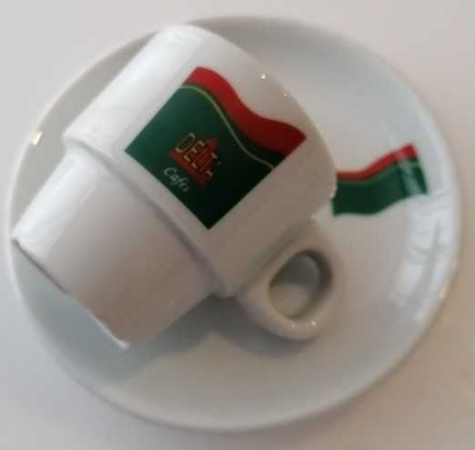 Chávena e pires de café Delta