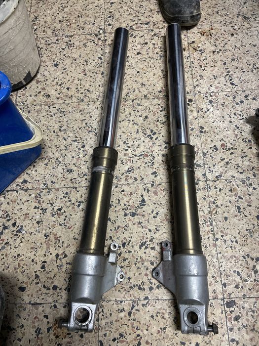 Suspensão frente honda CBR 900