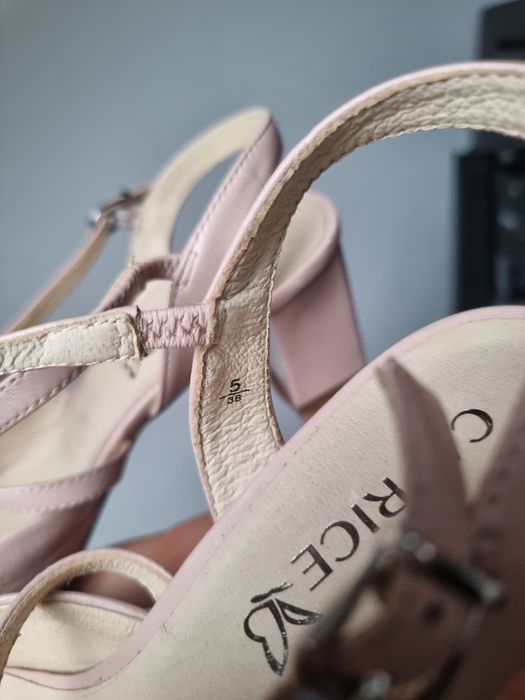 Caprice kitten heels obcasy czółenka sandałki czubek szpic