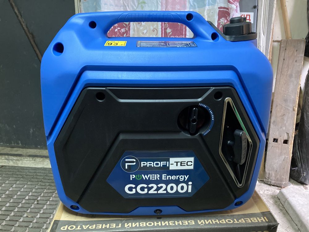 Інверторний бензиновий генератор PROFI-TEC GG2200i