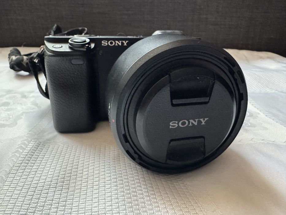 Sony a6400 + Sigma 16mm 1.4 + Sony 18-105mm f4 + FE 50mm 1.8 – ZESTAW