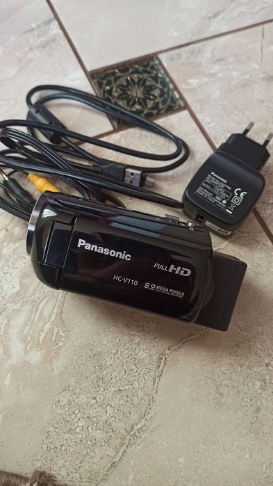 Видеокамера panasonic HC v110