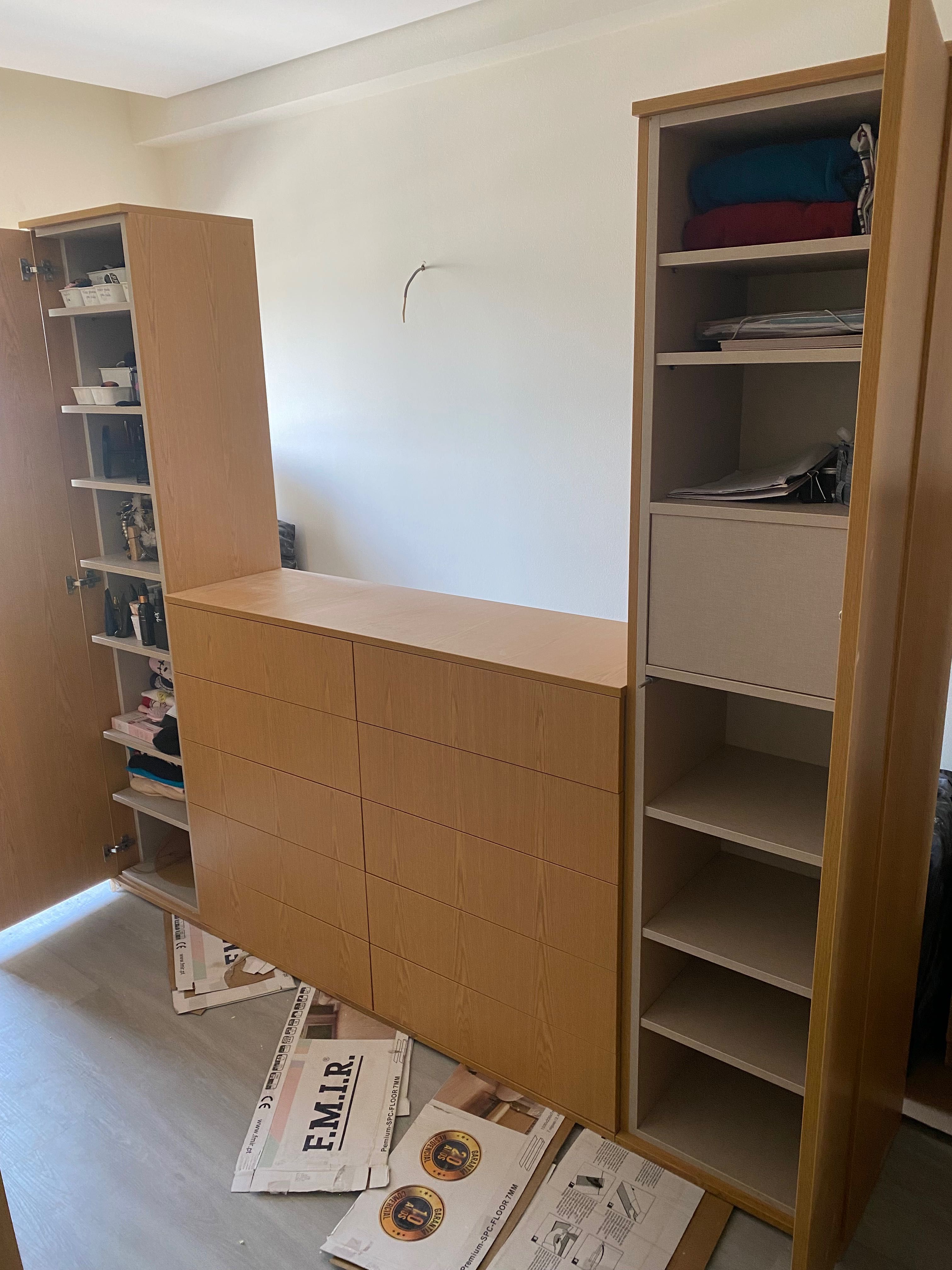Mobília de quarto, cama com colchão, 2 mesas de cabeceira e cómoda