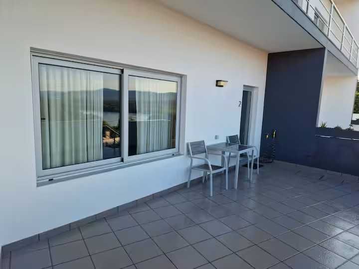 T0 mobilado em Gondarém – tudo incluído – 1 pessoa