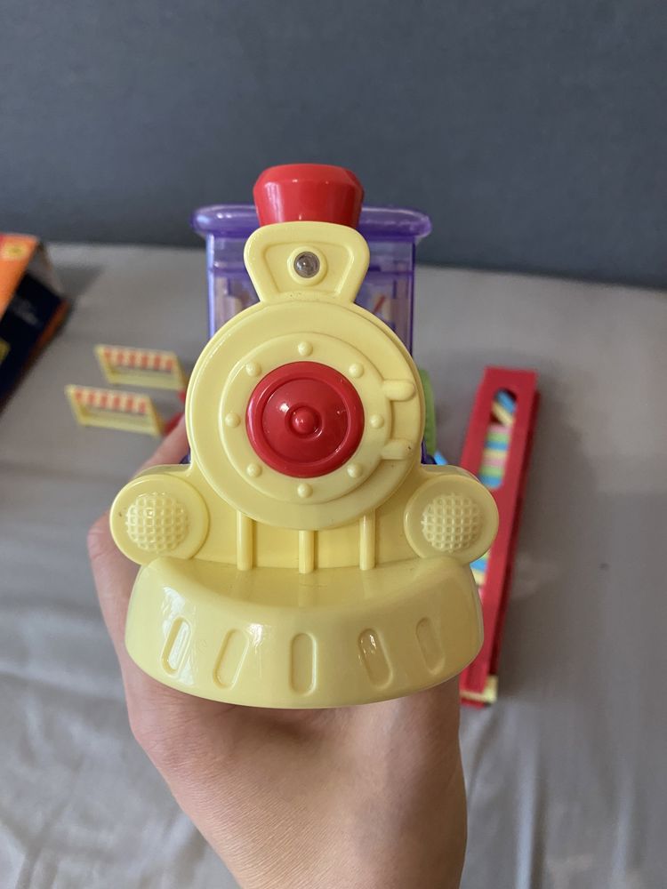 Domino automatyczna ciuchcia lokomotywa klocki układanka zabawka