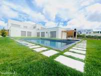 Moradia Unifamiliar com Piscina na zona de Peniche