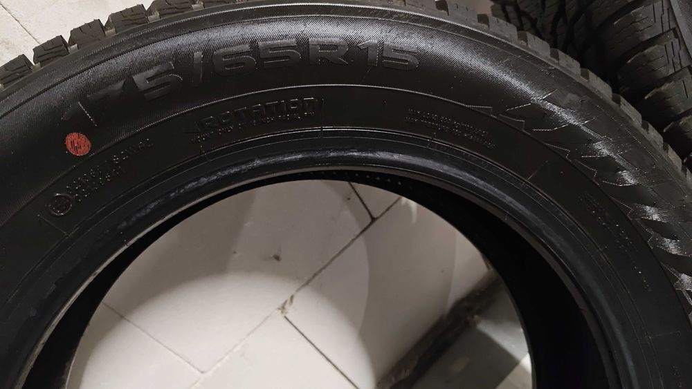Opony Nokian Snowproof 175/65R15  DOT 19/24 Jak NOWE Przebieg 4000 km